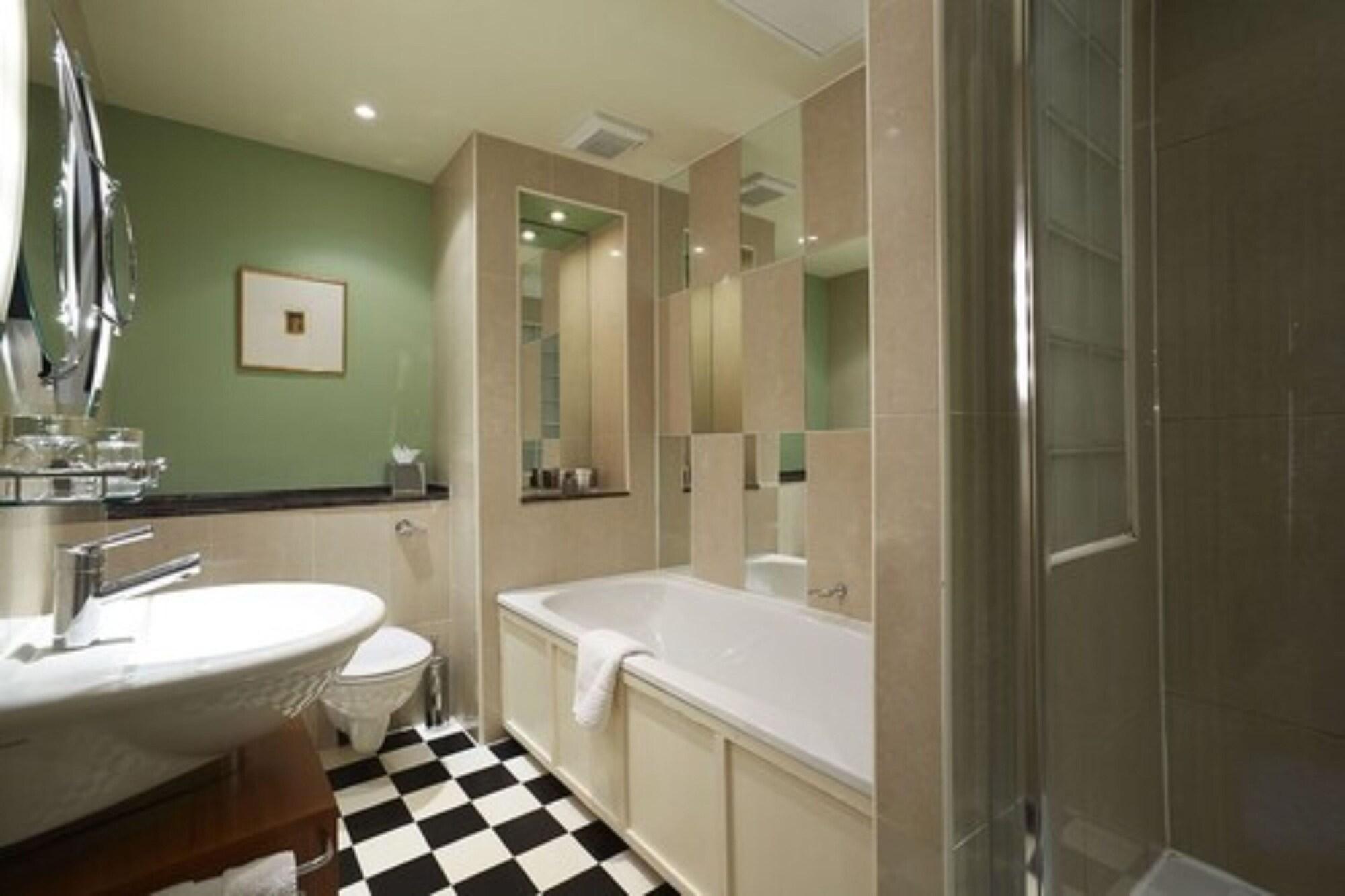 Angel Hotel Bury St. Edmunds Екстер'єр фото