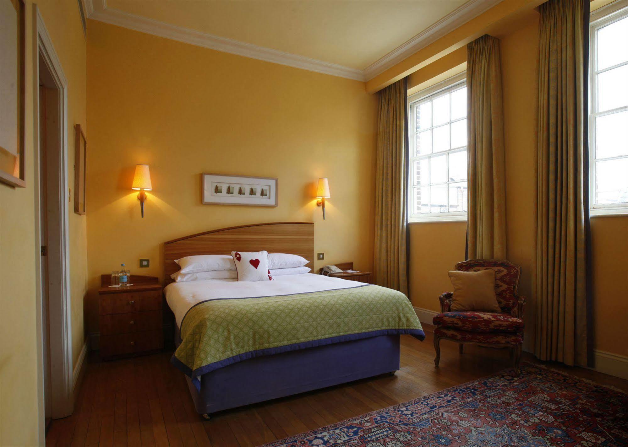 Angel Hotel Bury St. Edmunds Екстер'єр фото